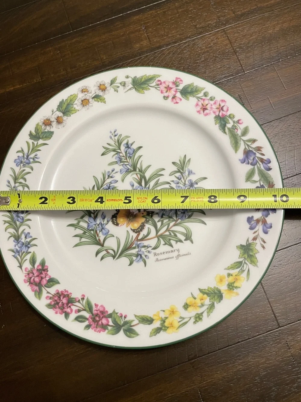 Royal Worcester Herbs Green Trim Botanical Plates Set of 2
